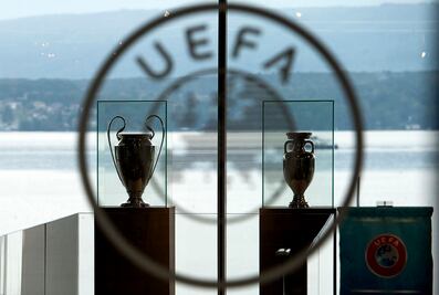 UEFA quiere terminar todos los torneos por coronavirus