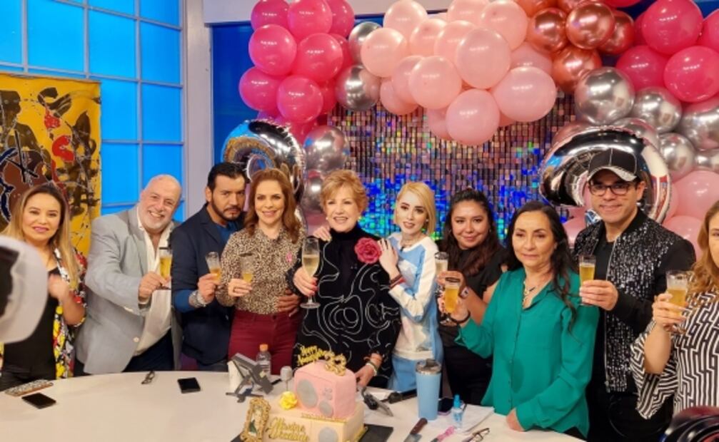 Maxine Woodside celebra 33 años de su programa “Todo para la mujer”