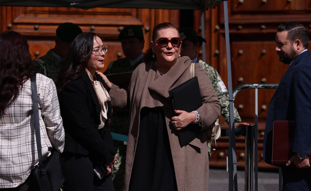 Llegada a Palacio Nacional de Guadalupe Taddei, consejera presidenta del INE, para reunirse con Claudia Sheinbaum.  Foto: Diego Simón Sánchez