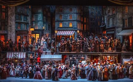 Mexican soprano Denis Andrea Vélez Luna triumphs at the Met Opera