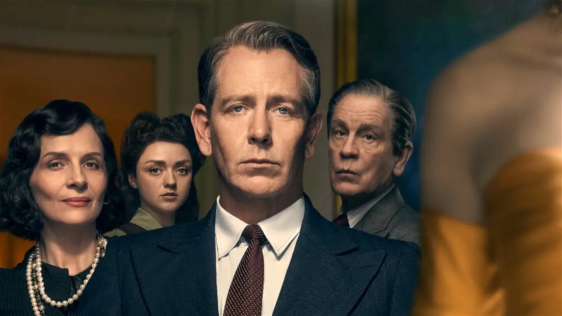El primer tráiler de The New Look presenta a la legendaria Juliette Binoche como Coco Chanel, entonces reina de la moda y de París, y a Ben Mendelsohn como Christian Dior, quienes se encuentran en un momento en el que buscan algo una nueva forma de vestir a sus seguidores. Foto: IMDB
