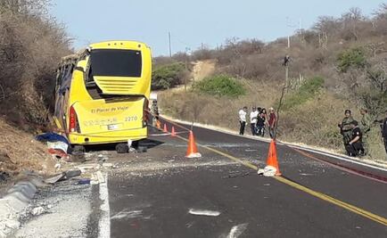 Identifican a nueve de 10 fallecidos del accidente carretero en Puebla