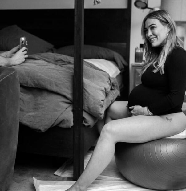 Hilary Duff comparte íntimas fotos sobre el nacimiento de su hija