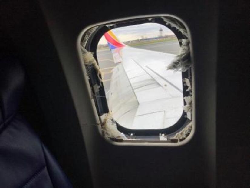 Videos revelan terror en vuelo de Southwest Airlines tras explosión de motor