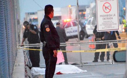 Mexican asylum seeker cuts his throat after CBP officials shot him 