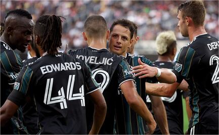 Chivas no puede ante el LA Galaxy de Chicharito Hernández