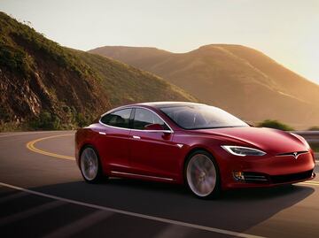 Tesla Model S supera al Porsche Taycan en Nürburgring