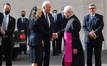 Biden llega al Vaticano; se reunirá con el papa Francisco