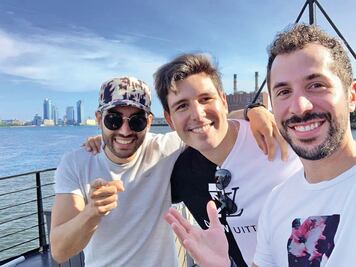 DJ’s latinos llevan sus beats a NY