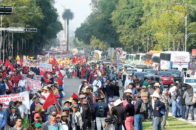Los antorchistas desquician el centro