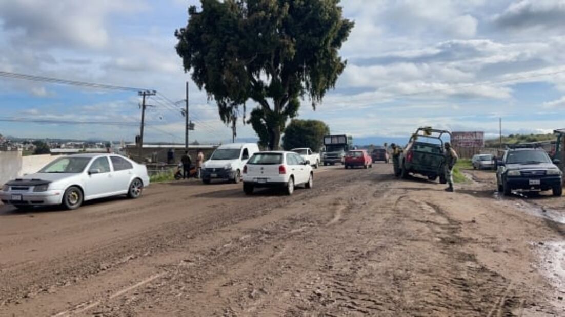 Deslaves por las lluvias causan afectaciones en carretera Tenango-Tenancingo
