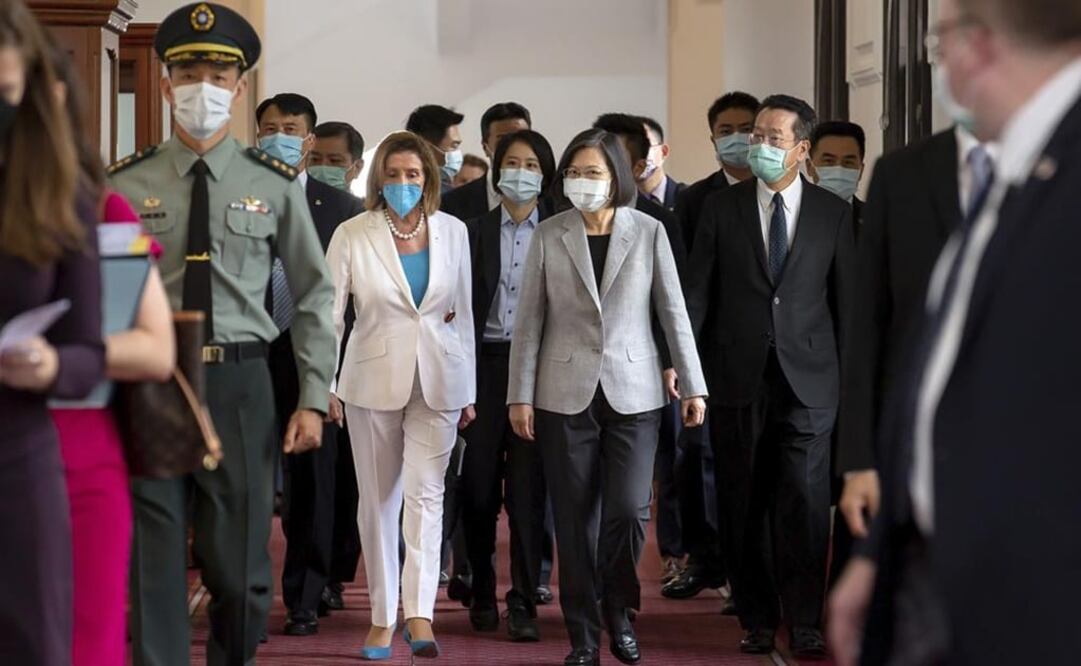 La presidenta de la Cámara de Representantes de Estados Unidos, Nancy Pelosi y la presidenta de Taiwán, Tsai Ing-wen. Foto: AP
