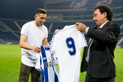 Héctor Herrera es un jugador que ha demostrado calidad y talento: Sánchez 