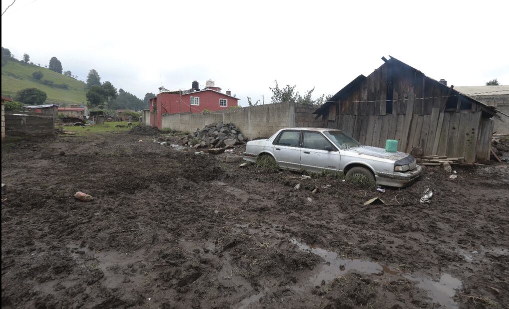 Una tromba azotó la comunidad de Santa Lucía, en Ocuilan, Estado de México, el 7 de julio de 2025. Foto: Alejandro Vargas/EL UNIVERSAL