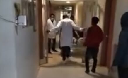 Mujer da a luz afuera de Hospital en Oxchuc, Chiapas; familiares denuncian que personal médico no quiso atenderla