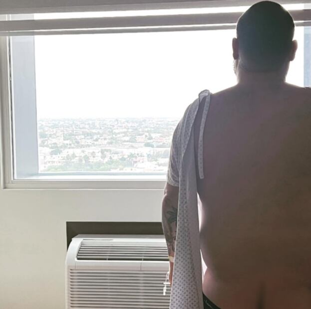 "La Mole" es hospitalizado y standuperos le demuestran su apoyo 