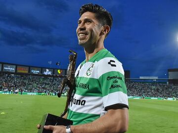 Oribe Peralta tunde a Ticketmaster, tras polémica de concierto de Bad Bunny