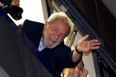 Aseguran que Lula negocia su entrega con la Policía Federal de Brasil