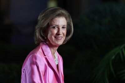 Entregan Presea Luz Lajous a Magdalena Carral, extitular del INM