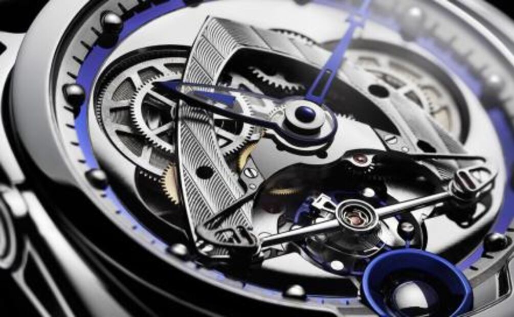 De Bethune coloca ruedas de acero a su modelo DB28