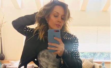 Fey luce sus curvas en bikini