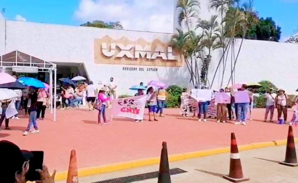 Maestros de la CNTE durante protesta en Uxmal, Yucatán (11/06/2025). Foto: Especial