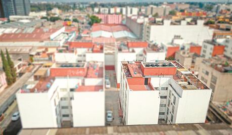 Limpia Palacio Nacional empresa "outsourcing"; paga el salario mínimo