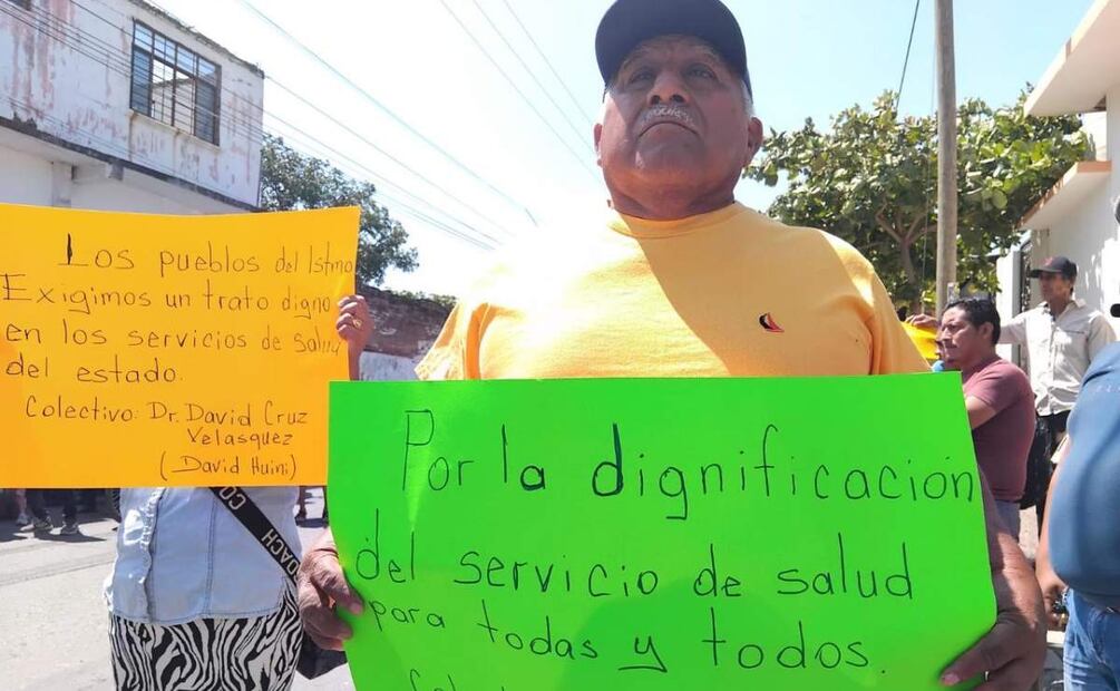 Los manifestantes también piden que se transparente el presupuesto a los servicios de salud (10/04/2025). Foto: Especial