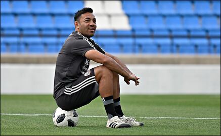 Marco Fabián llegó lesionado, sería baja de Copa Oro