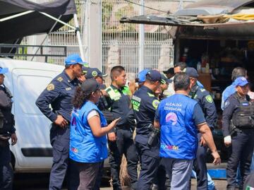 Realizan operativo para rescate de espacios públicos en Coyoacán; imponen 39 multas y remiten 14 motos al corralón