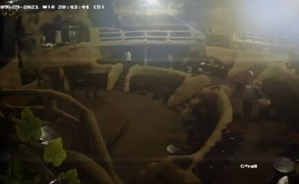 Con toda calma, así le prendieron fuego al Baby' O en Acapulco 