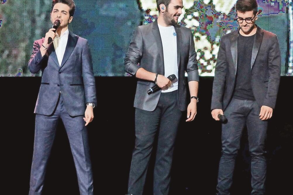 El trío italiano derrochó talento por casi dos horas en la Arena Ciudad de México y anunció nuevo disco (VALENTE ROSAS. EL UNIVERSAL)