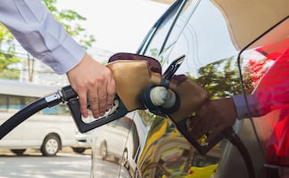Qué pasa si a tu auto de gasolina premium le pones magna para ahorrar dinero 