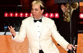 Cristian Castro, captado con una nueva mujer; no es la joven con que presumía salir hace unos días 