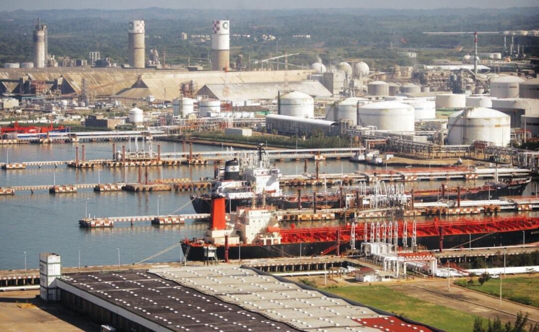 Los empresarios mexicanos y extranjeros podrán acceder a un crédito fiscal acreditable equivalente al 100 por ciento del ISR. Foto: archivo/ EL UNIVERSAL