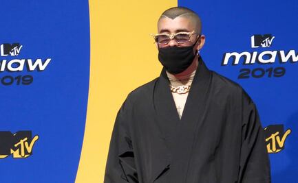 Bad Bunny en plena cuarentena sorprende al sacar nuevo disco "Las Que No Iban a Salir"