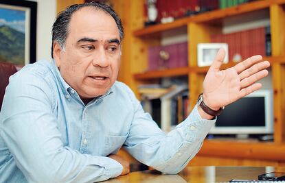 Sin confirmar hallazgo de cadáveres, reitera Astudillo