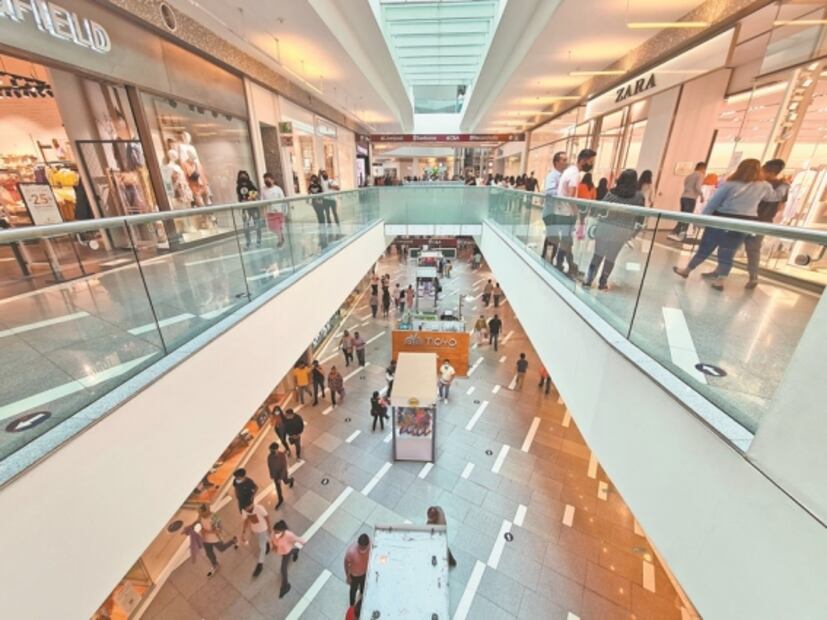 Baile, paseos y compras, a un día del amarillo