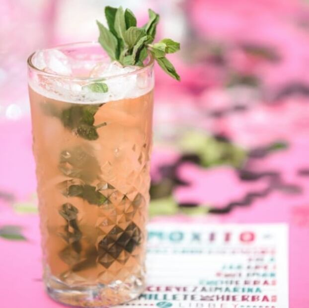 Botanas y cocteles para sorprender a tus invitados el 15 de septiembre