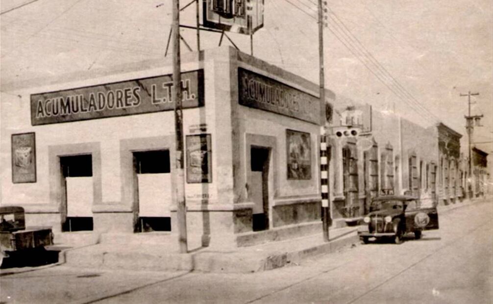 Luis Terrazas, abrió su primer taller eléctrico formal en las calle Aramberi y Zaragoza, a pocas cuadras del Palacio de Gobierno, en el corazón de la ciudad. Al inicio vendió sus baterías por la calle Zaragoza, entre Tapia e Isaac Garza, luego se pasó a la calle Lerdo de Tejada entre Tapia e Isaac Garza, ahí Luis aun vendía sus productos en pequeña escala. Fuente: Folleto Conmemorativo 50 Aniversario LTH.