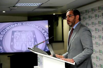 Ligan a 5 con doble homicidio "pasional" en Plaza Artz