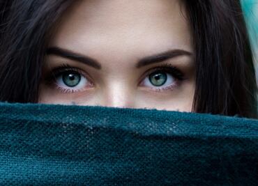 Elimina las ojeras fácilmente con estos remedios caseros