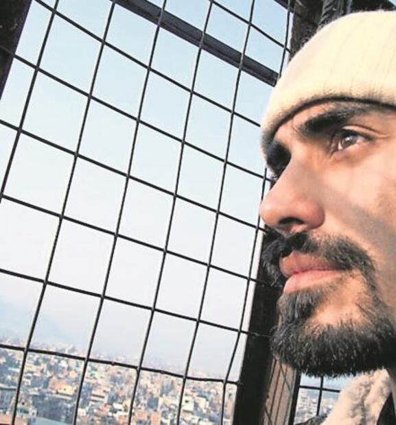 Cineasta retrata riqueza cultural y drogas entre seris