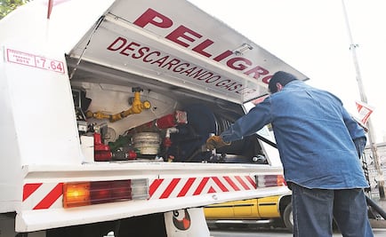 Fijan multas de hasta 33 mil 942 pesos si pipas de sustancias peligrosas circulan a más de 30 km por hora en vías de la CDMX