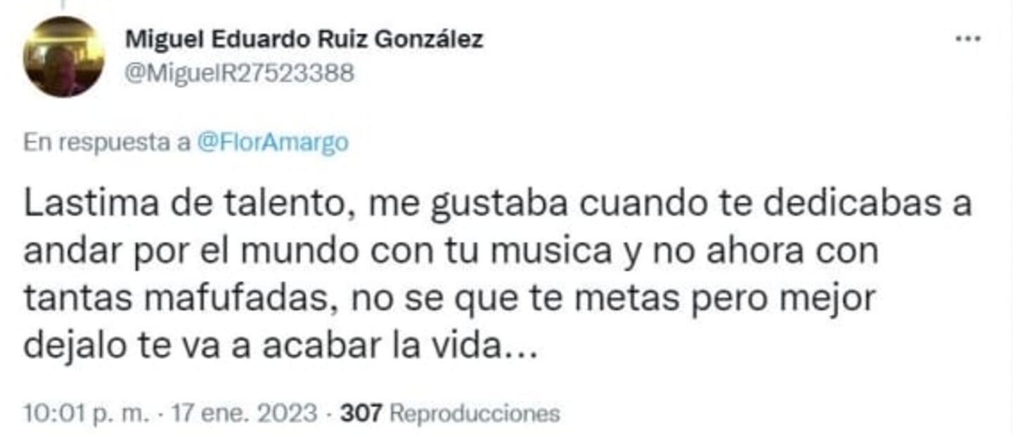 Flor Amargo responde a críticas y cibernautas le recomiendan ir a terapia