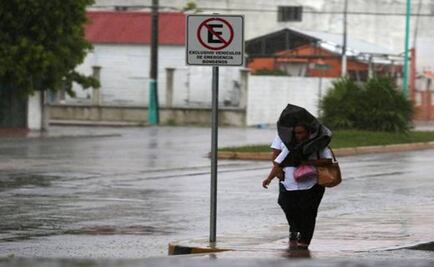 Tropical Storm Earl moves inland over southeastern Mexico