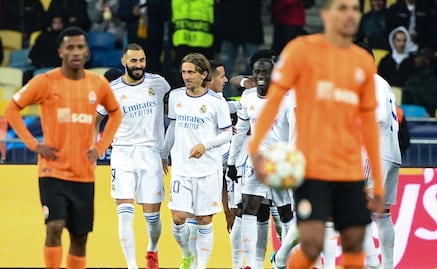 Real Madrid golea al Shakhtar y aún aspira al liderato de su grupo en la Champions