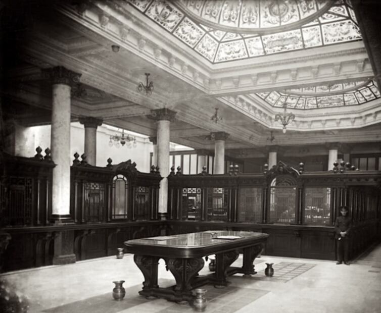 El banco que trajo los primeros cheques y billetes a México