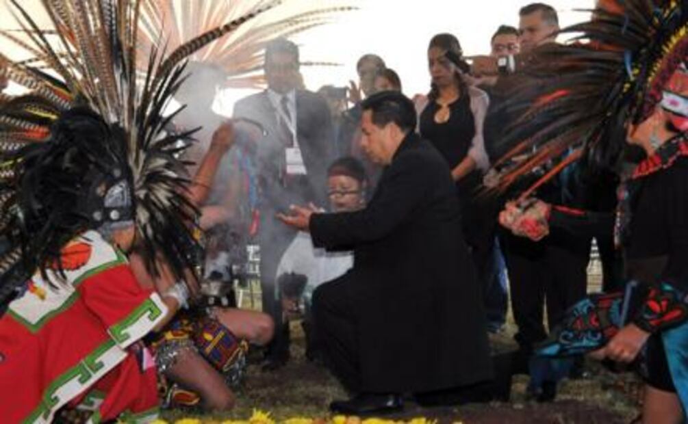 Recibe bastón de mando nuevo alcalde de Teotihuacán; anuncia austeridad