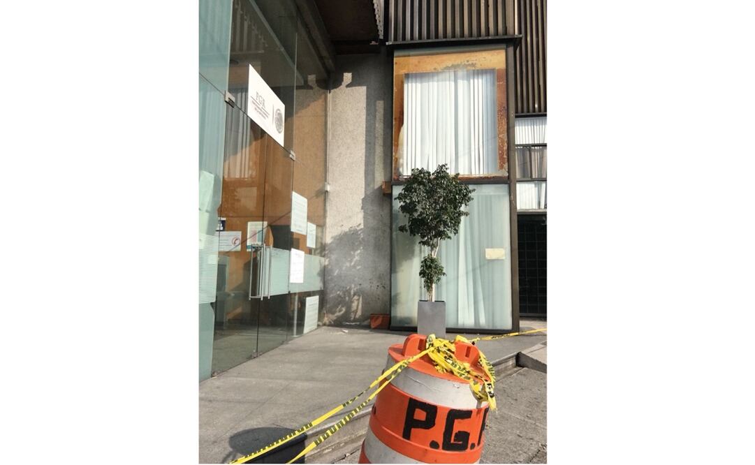 Edificio dañado de PGR en Insurgentes y Colima (Fotos: Especiales)